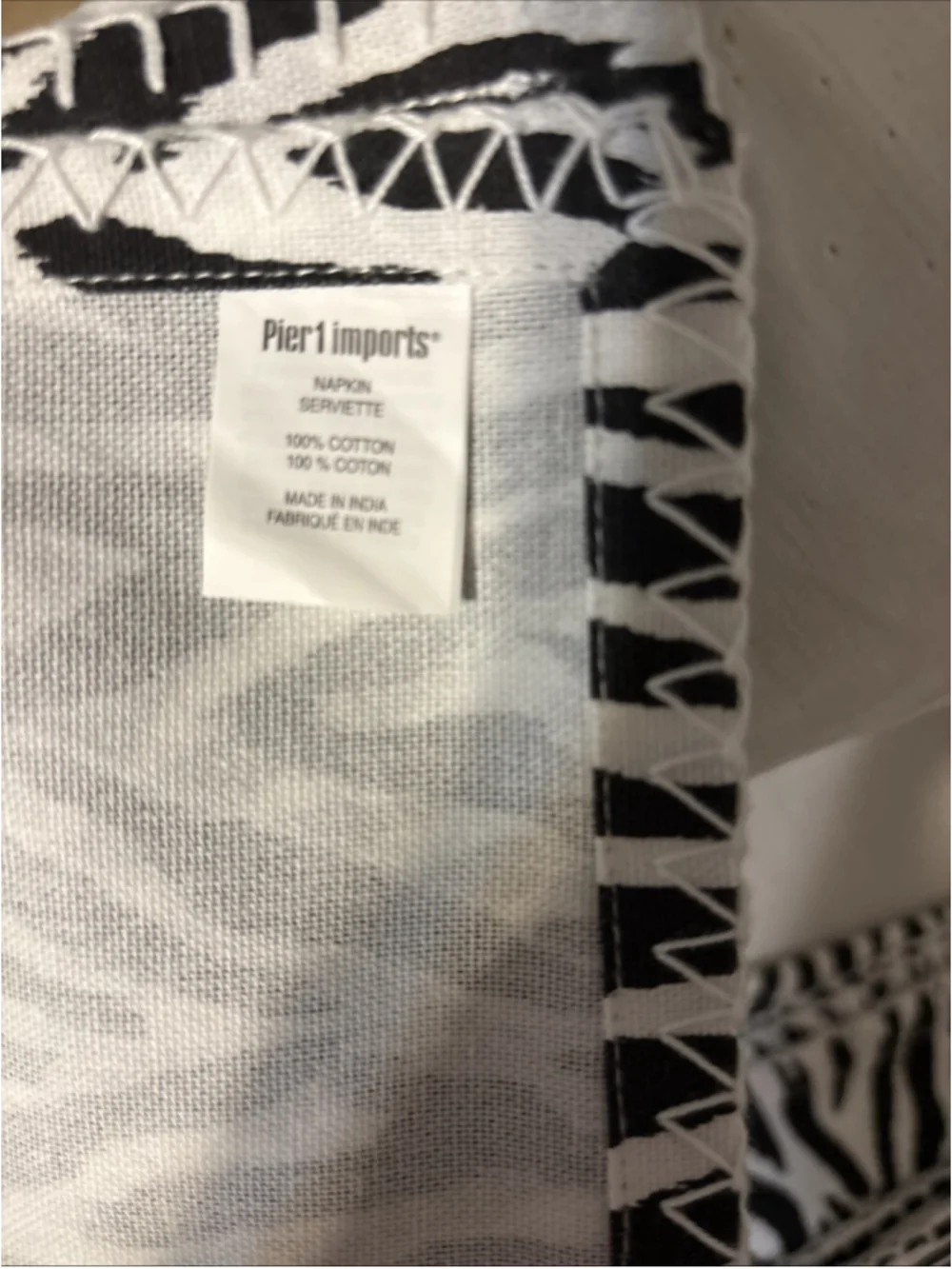 Pier 1 Black/white Zebra Striped Design Cloth Napkins 6. (1090)